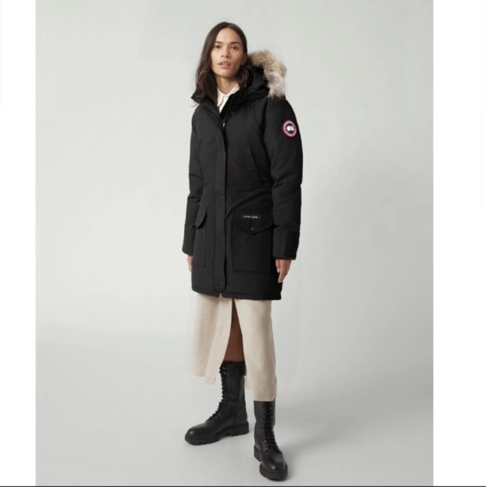 Excellent Preowned Condition Canada Goose Black Ski & Snow Jacket - Picture 10 of 11